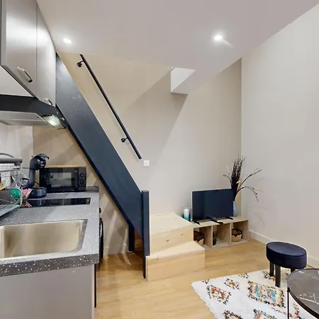 Daire Chal5 Duplex 25m2 A 200m Du Capitole